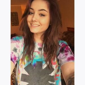 Meet your Posher, Cierra